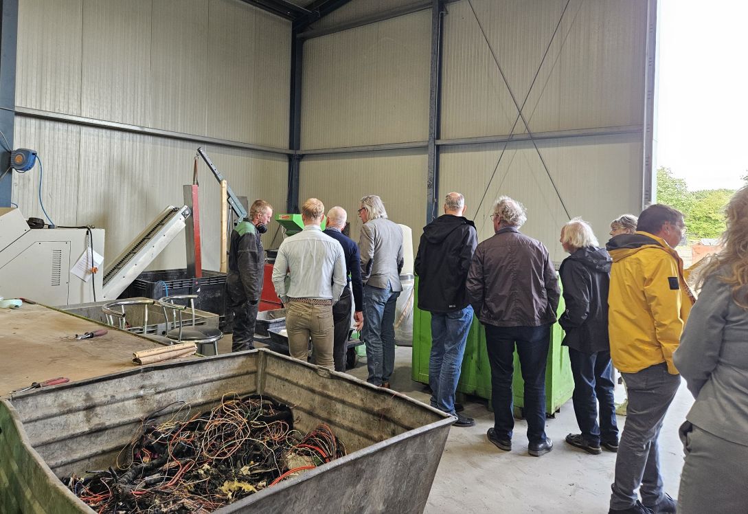 bedrijfsbezoek-rotary-hogeland-autodemontage-boer